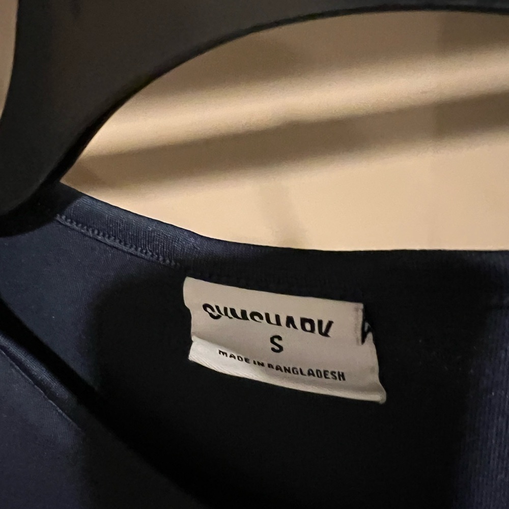 Gymshark Women's Blue Long Sleeve Top - Picture 3 of 3